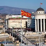 Square Macedonia 4* 스코페