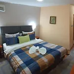 Square Macedonia 4* 스코페