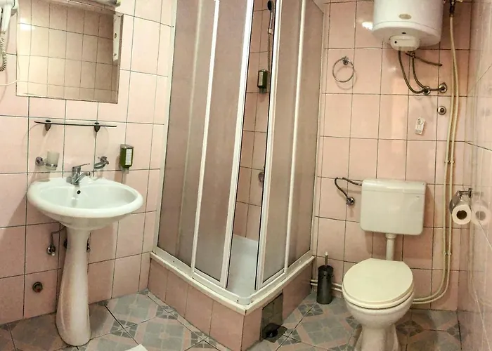 Square Macedonia Affittacamere 4*