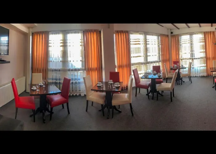 Square Macedonia Affittacamere 4*