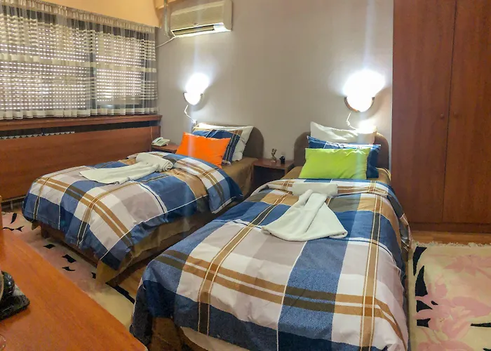 Square Macedonia Affittacamere